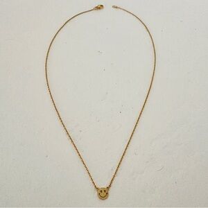 Gold Tone Smiley Face Pendant Necklace – Minimalist Cute Jewelry